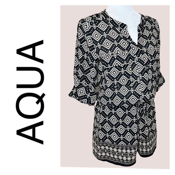 NWT Aqua Women's Aztec Geo Print Split Neck Roll-Tab Sleeve Romper XS - Picture 1 of 15